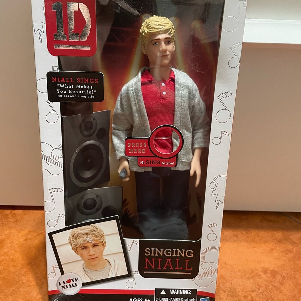 Niall from One Direction Singing Doll